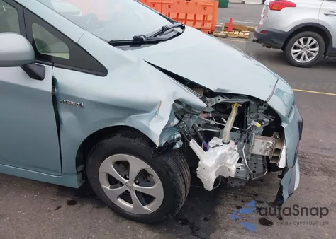 2013 Toyota Prius Three from USA, damaged, VIN JTDKN3DU4D5600053